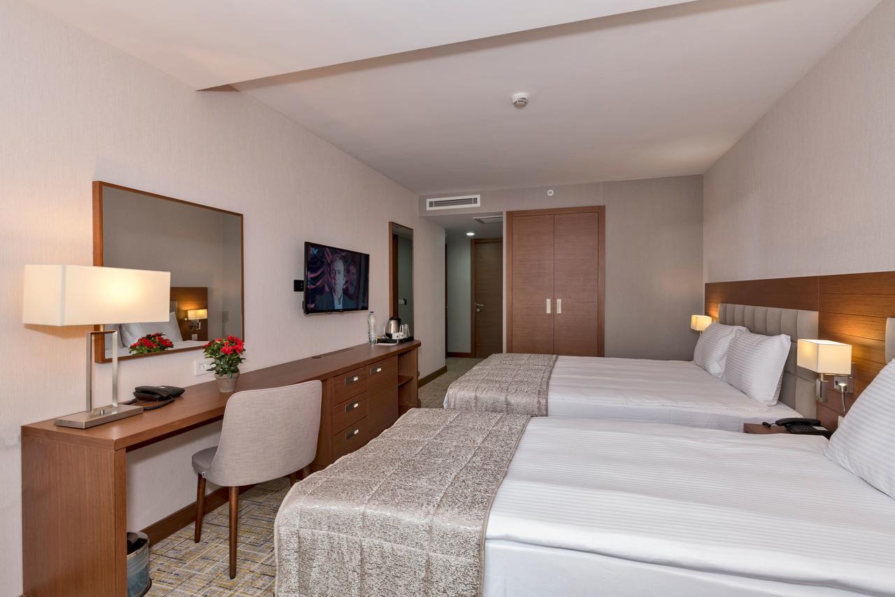 Land Park Hotel Istanbul Exterior photo