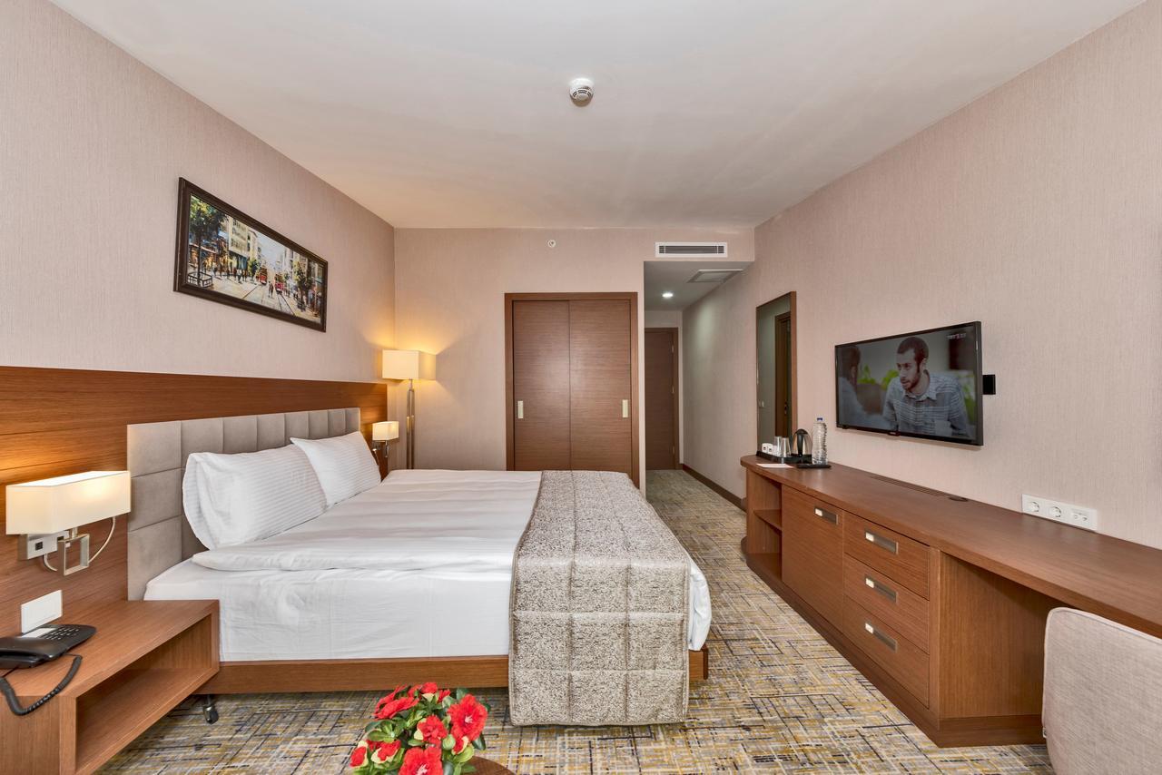 Land Park Hotel Istanbul Exterior photo