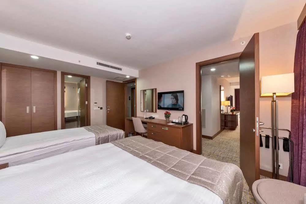 Land Park Hotel Istanbul Exterior photo