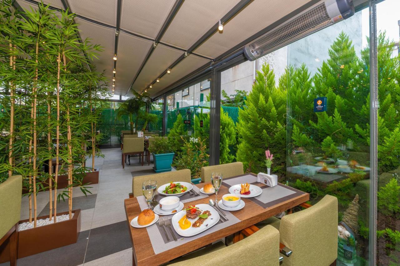 Land Park Hotel Istanbul Exterior photo